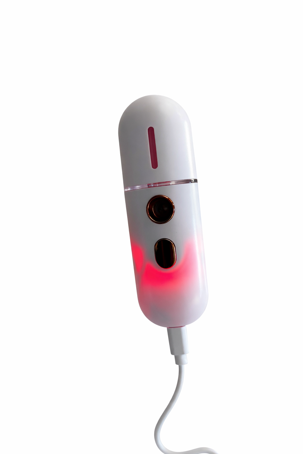 Nano Mist Spray aan de oplader met rood indicatielampje voor USB-opladen